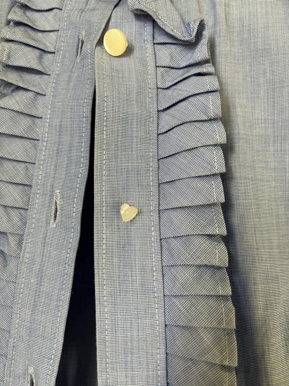 Vintage Blue Ruffled Front Button-Up Blouse Size 2P Pearlized Buttons Tuxedo - Picture 4 of 7